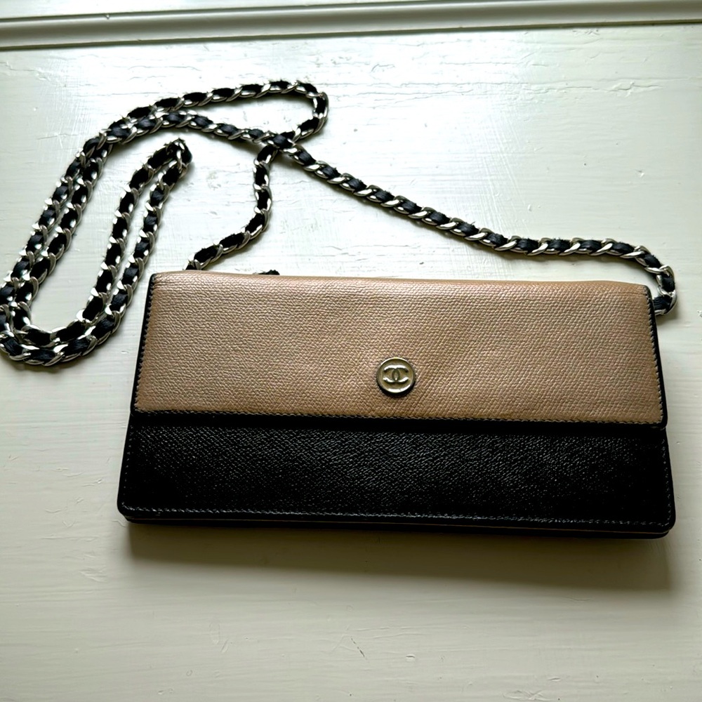 Vintage Chanel Crossbody Wallet